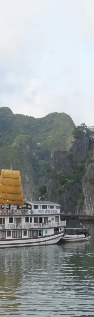 Mystische Halongbucht